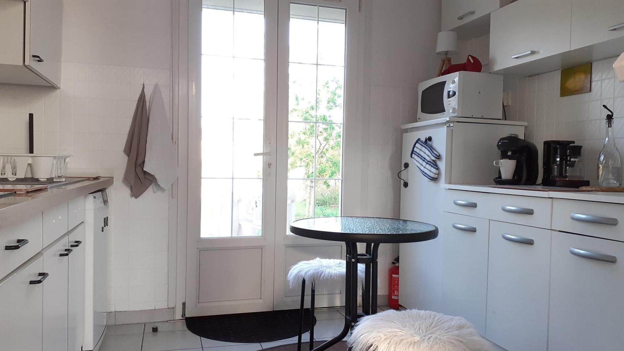 Maison Au Calme Avec Jardin Clos * Caen