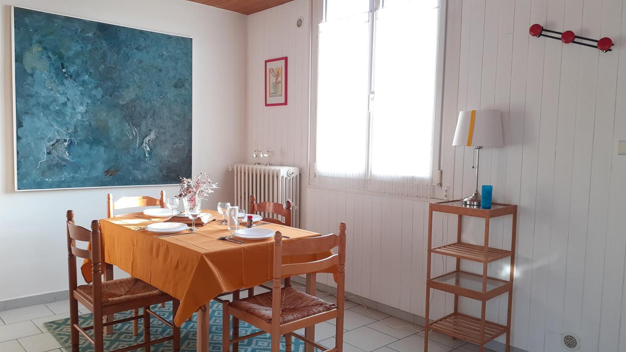 Maison Au Calme Avec Jardin Clos *